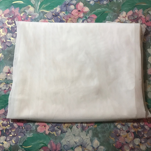 NWOT Sheer White Fabric Bundle - Picture 5 of 5